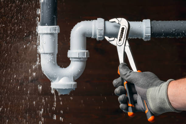 Professional Gas Line Repair technician working in Cumnock, NC